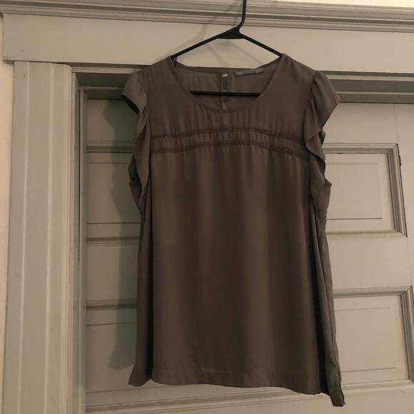 Grey flutter sleeve blouse - Picture 2 of 5